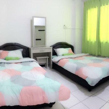 Api Api Centre Apartment Homestay Kota Kinabalu Exterior photo