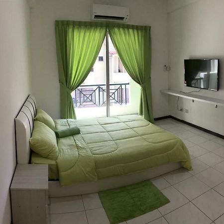 Api Api Centre Apartment Homestay Kota Kinabalu Exterior photo